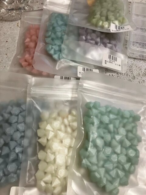 Diamond-Shaped Wax Seal Beads