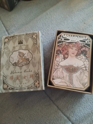 Vintage Muse Sticker Box