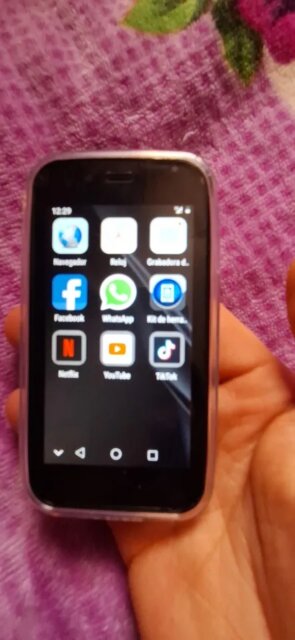 Mini Smartphone - Last Day 50% OFF 📱