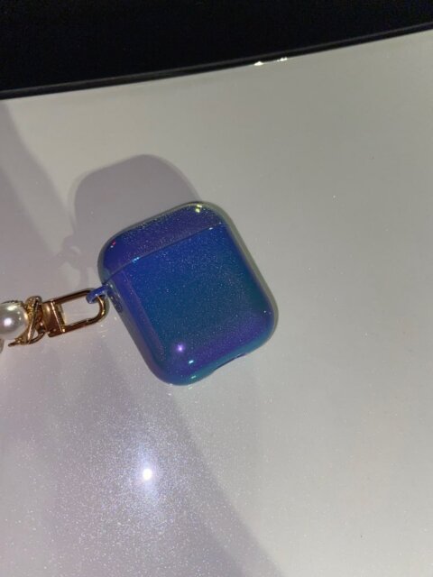 HOLOGRAPHIC PEARL AIRPODS CASE