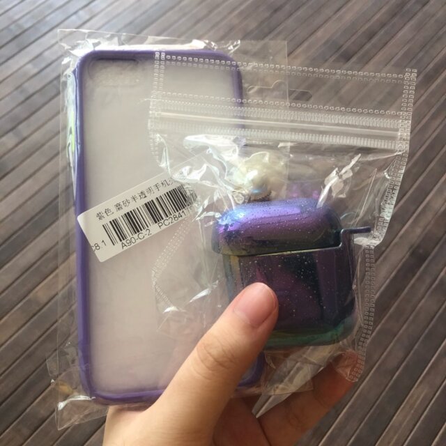 HOLOGRAPHIC PEARL AIRPODS CASE