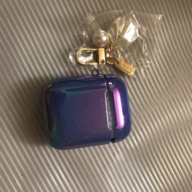 HOLOGRAPHIC PEARL AIRPODS CASE