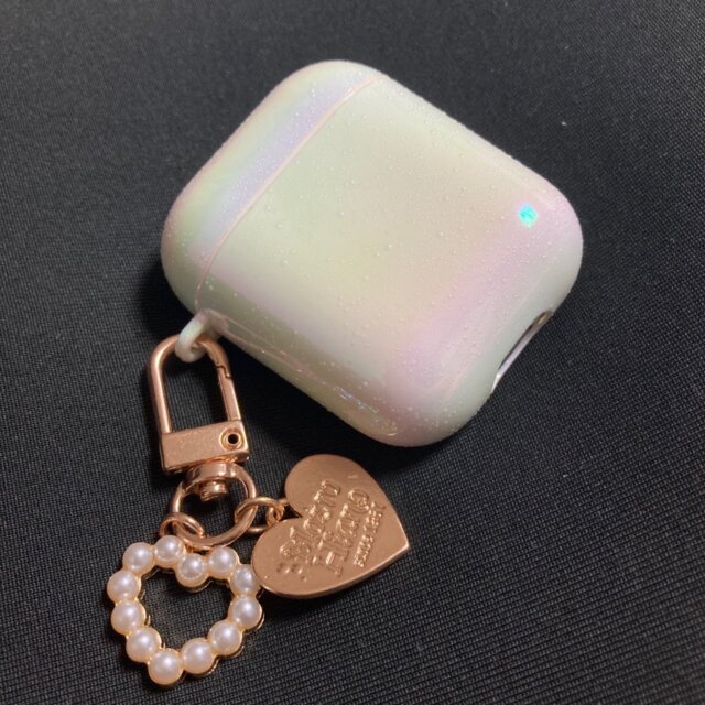 HOLOGRAPHIC PEARL AIRPODS CASE