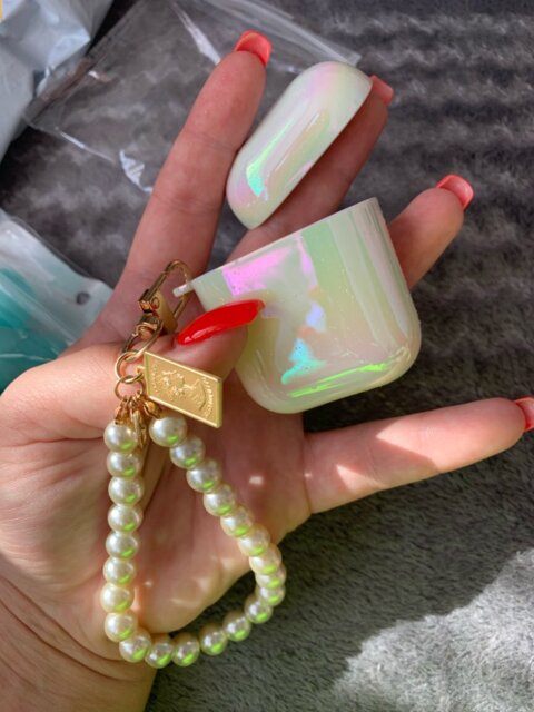 HOLOGRAPHIC PEARL AIRPODS CASE