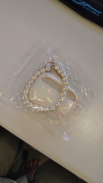 HOLOGRAPHIC PEARL AIRPODS CASE