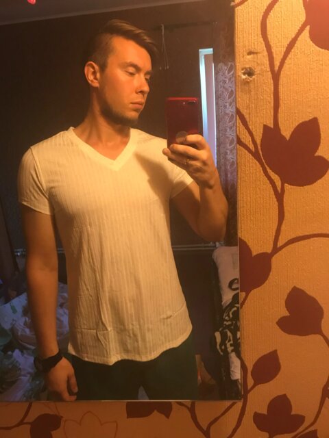 V Neck Short Sleeve Knitted T-Shirt