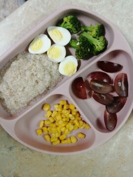 Set 5 Pcs Plate with Heat Insulated Lid review