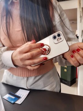 Kira - Samsung Case review