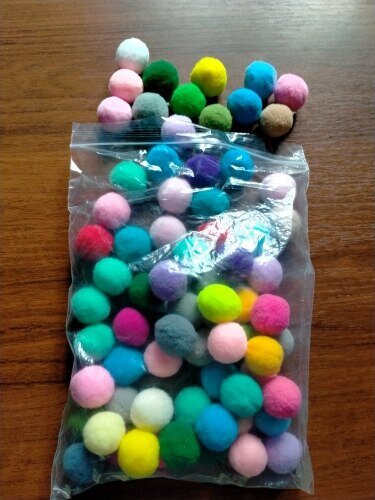 Purrfect Pom Poms