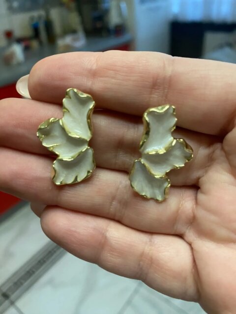 Metal Flower Stud Earrings Gold Color Plating