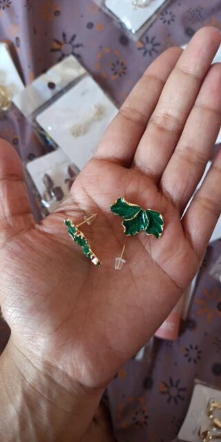 Metal Flower Stud Earrings Gold Color Plating
