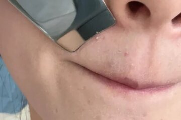 Ultrasonic Skin Scrubber review
