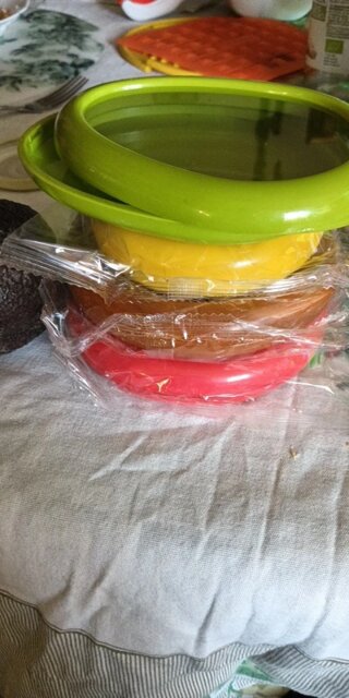 FreshGuard Reusable Food Saver Box