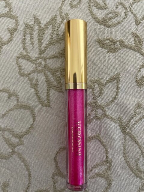 (1 + 1 Free) Diamond Shine Liquid Lipstick