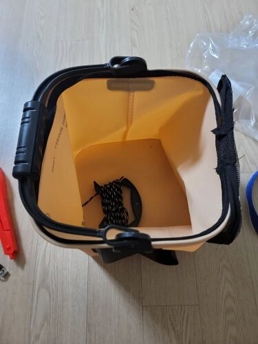 Portable Foldable Fishing Bucket EVA Live Fish Container with Rope 8-13L