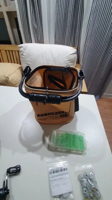 Portable Foldable Fishing Bucket EVA Live Fish Container with Rope 8-13L