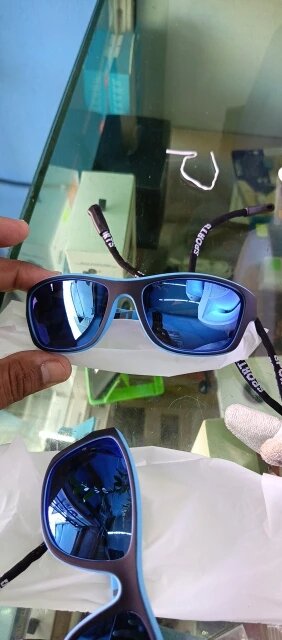 AdventurePro Polarized Fishing Sunglasses with UV400 Protection 🎣🕶️