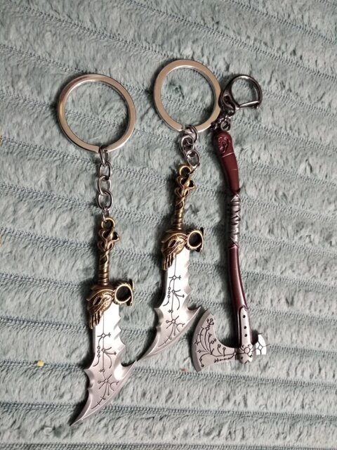 GOD OF WAR KEYCHAINS (Shield - Leviathan axe - Blades of chaos )
