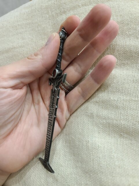 DOOM CRUCIBLE BLADE KEYCHAIN
