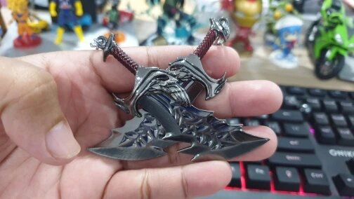 GOD OF WAR KEYCHAINS (Shield - Leviathan axe - Blades of chaos )