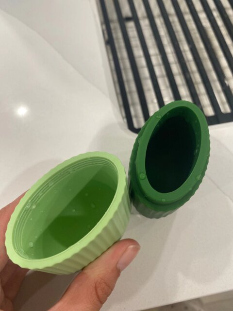 CoolGlow Revitalizing Ice Roller: The Puffiness Reducer