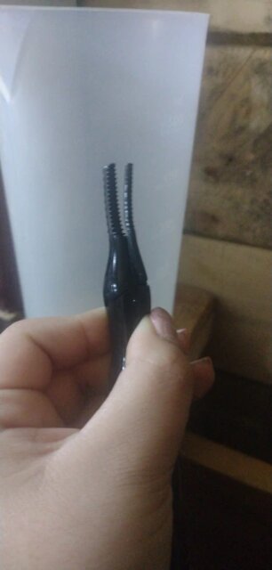 GlamCurl™ Ultimate Heated Eyelash Curler