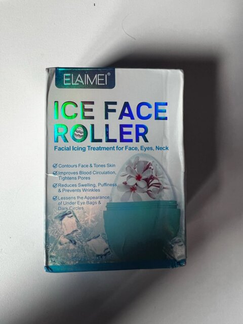 CoolGlow Revitalizing Ice Roller: The Puffiness Reducer