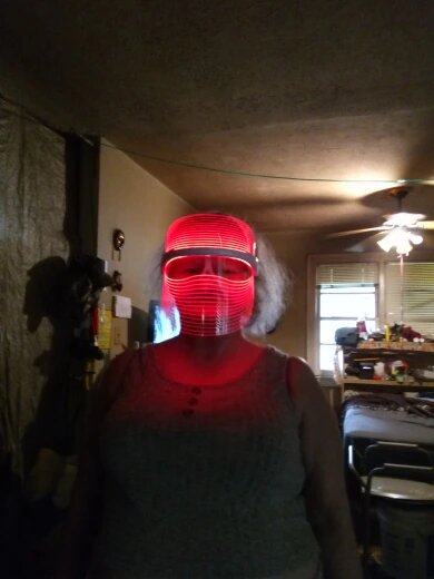 AuraSight Light Therapy Shield: Blemish Banisher
