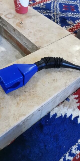 Car fuel funnel