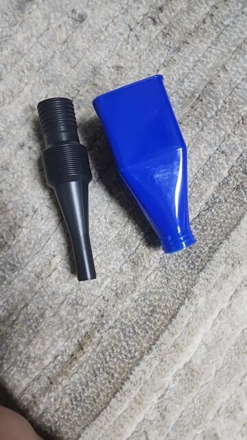 Car fuel funnel
