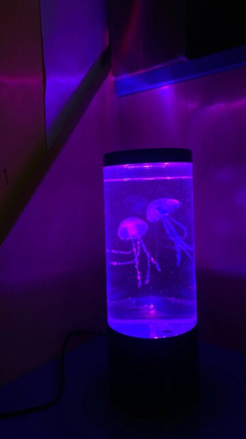 Velaro™ JellyGlow - Colorful Jellyfish Lamp