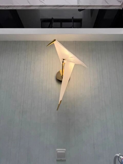 RoyaleGlow ArtiLicht - Gold Table Lamp with Origami Crane Design