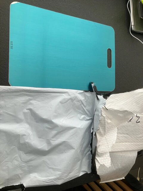 Planche à découper, en inox sain.