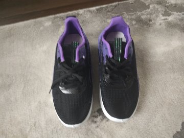 Women's Running Shoes review