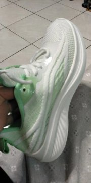 Women's Running Shoes review